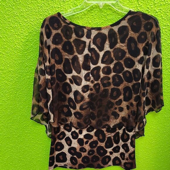 Grace Adele Brown and Black Asymmetrical Flutter Sleeve Blouse - Picture 3 of 3